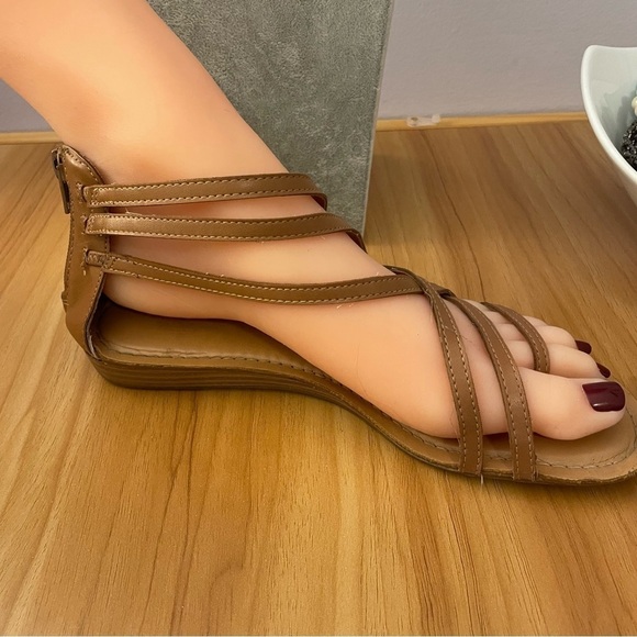 Carlos sandals leather look back zip multi strap almost gladiator style size 6 - Picture 6 of 7